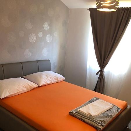 Apartmani Bm Biograd Na Moru Eksteriør billede