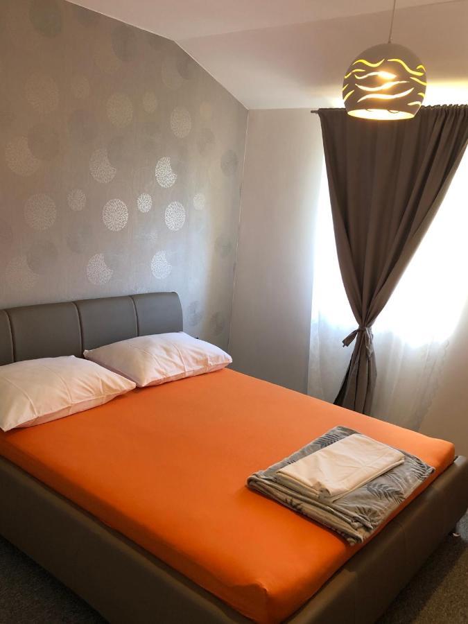 Apartmani Bm Biograd Na Moru Eksteriør billede