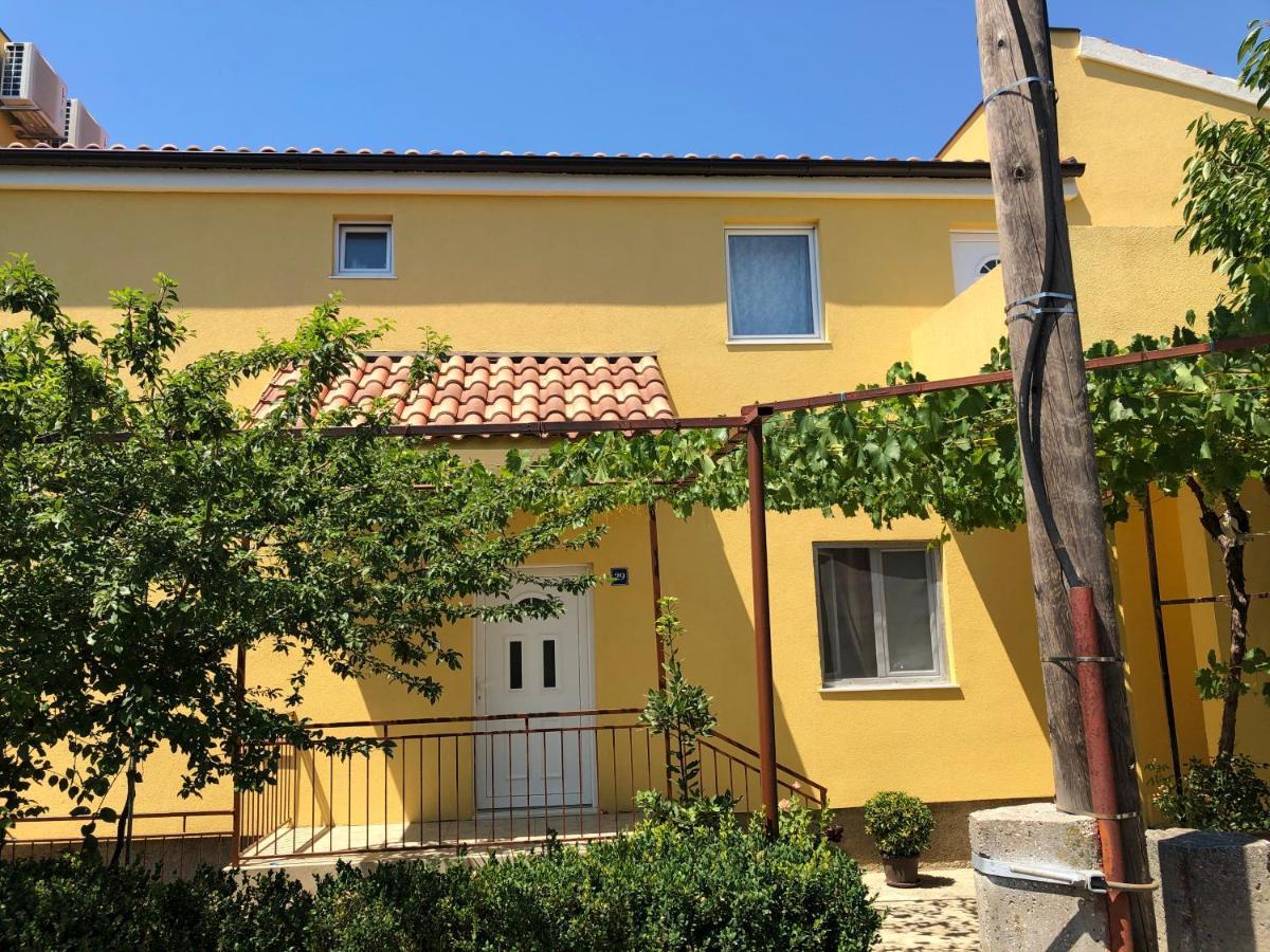 Apartmani Bm Biograd Na Moru Eksteriør billede