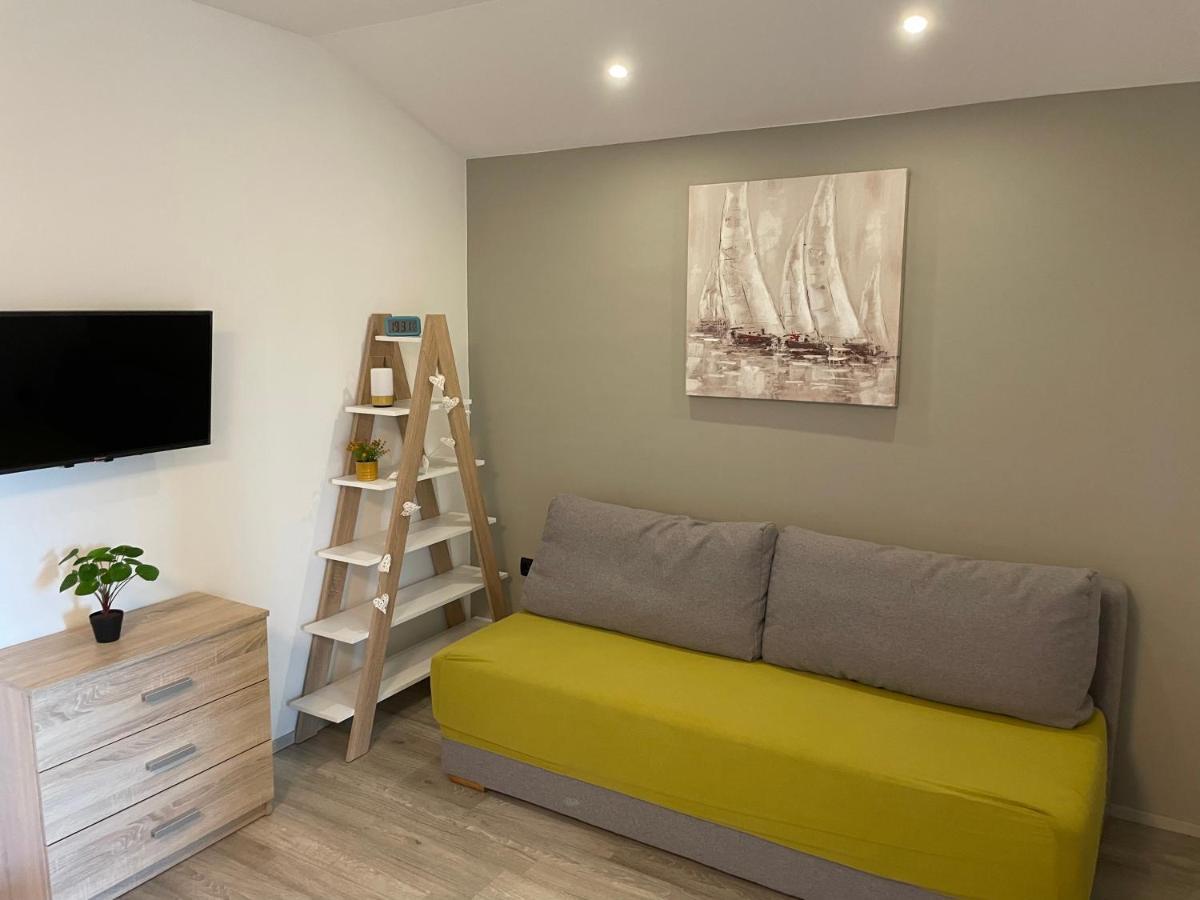 Apartmani Bm Biograd Na Moru Eksteriør billede